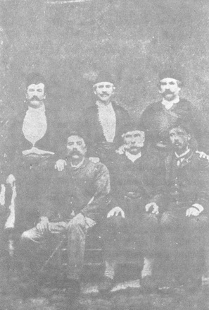 Ζαγοριανοί με τις φορεσιές τους στα 1880-1890