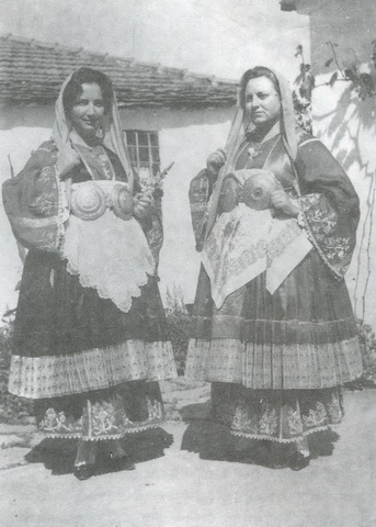 Τρικεριώτικη στολή